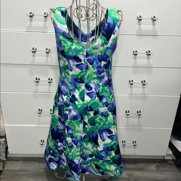 Lauren Ralph Lauren Floral Sleeveless Midi Dress, size 4 - Picture 3 of 8
